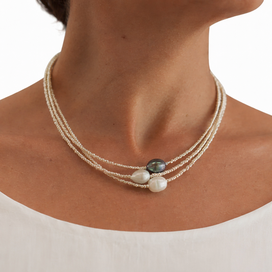 LUNA - pieza de joyería atemporal y elegante